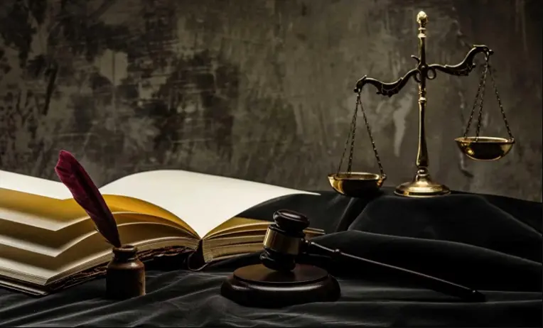 سطح العقار يعد من الأجزاء المشتركة بين جميع الملاك